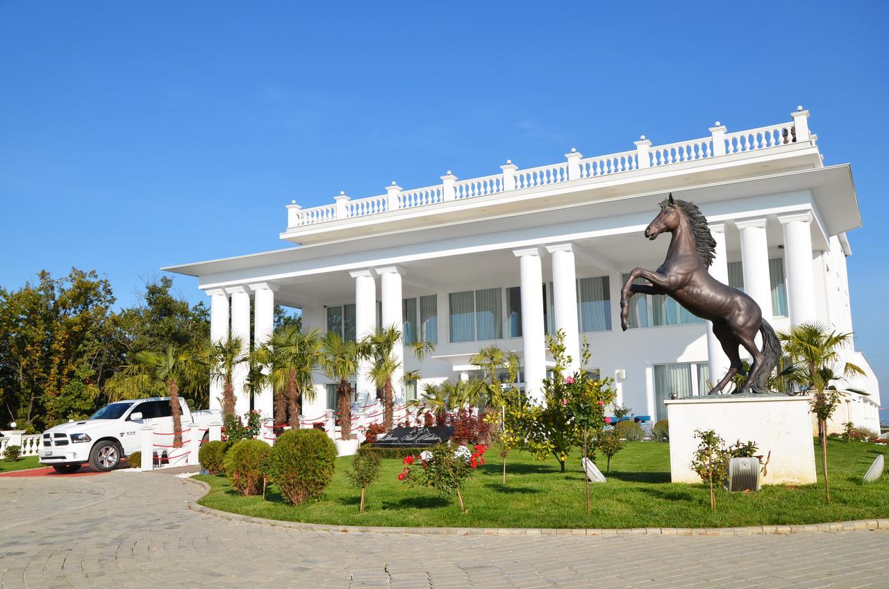 Queen Vali Palace Prilepnica エクステリア 写真